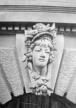 Schlussstein 2 Erde, 1898.