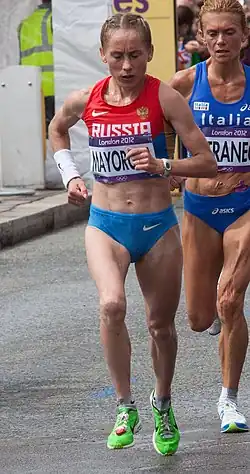 Albina Majorowa (rotes Trikot) – Rang&nbsp;vierzig