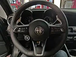 Überarbeitetes Lenkrad