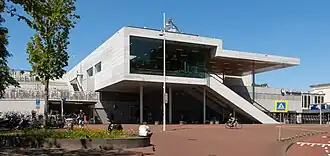 Eingangsbereich des Bahnhofs