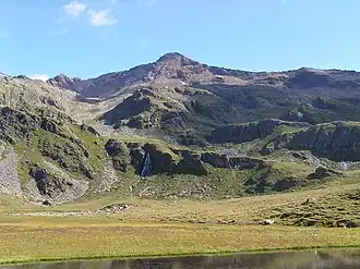 Die Alkuser Rotspitze von Süden, vom Pitschedboden aus gesehen