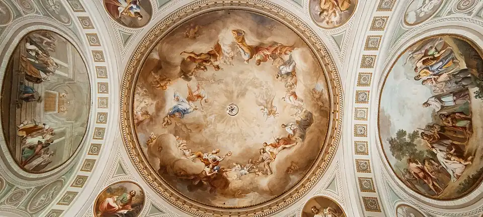 Alle drei Kuppeln von rechts nach links