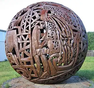 Großplastik „alltags“ von Gottfried Bräuling