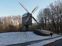 Bockwindmühle, 2008 wegen Baufälligkeit abgebaut, 2012 wieder aufgebaut
