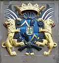 Wappen über dem Portal der Burg Holtzbrinck