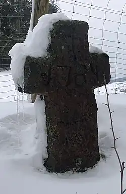 Kreuz etwa 250 Jahre alt am Aufstieg zum Berg