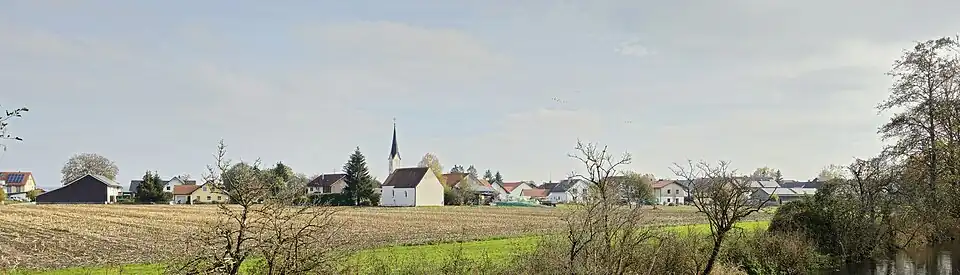 Altham von Nordwest (das linke angeschnittene Haus gehört bereits zu Eichenkofen)