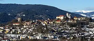 Althofen mit Pleschutz im Hintergrund