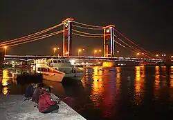 Ampera Brücke in Palembang. Ein Wahrzeichen der Stadt.