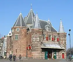 Erster Standort: De Waag 1932–1984 (2003)