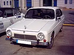 Anadol A1 Mk. I (links) und Mk. II (rechts)