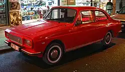 Anadol A1 Mk. I (links) und Mk. II (rechts)