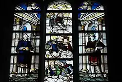 Zwei Diakone (rechts und links)