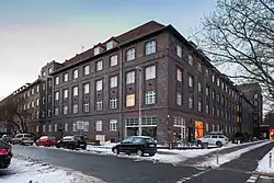 Wohnhaus an der Heinrich-Heine-Straße / Stresemannallee (Lage52.3578919.761678)