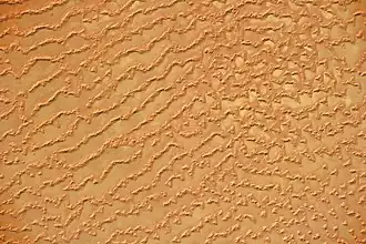 Rub al-Chali, Saudi-Arabien: Sterndünen im rechten Bildteil