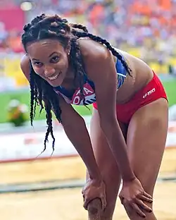 Arantxa King Rang elf mit 6,36&nbsp;m