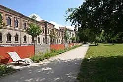 Archivpark – Holzliegen