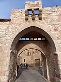 Stadttor mit Wehrerker (Arco medieval)