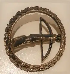 Armbrust-Schützen-Anstecker