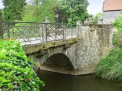 Brücke über die Wetter im Kloster Arnsburg