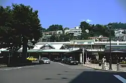 Früheres Empfangsgebäude (Juli 2010)