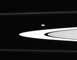 Cassini-Aufnahme vom 30. Juni 2006 aus 428.551 km Entfernung von Atlas innerhalb des A- und F-Rings