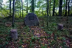 Grabstein des Lehrers August Quednau auf Upalten