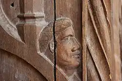 Relief an einer Seitenwand