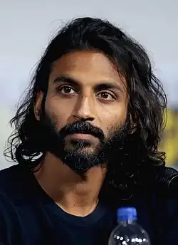 Avi Nash, Darsteller des Siddiq