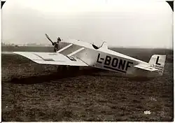 Avia BH-9