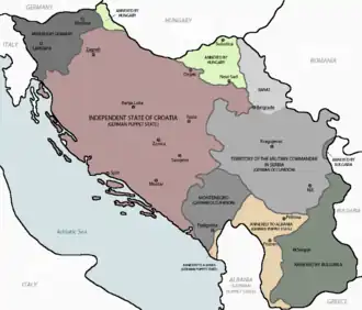 Landkarte von Jugoslawien mit den Besatzungszonen der Jahre 1943 und 1944. Slowenien ist unter deutscher Kontrolle, Kroatien und Bosnien-Herzegowina sind Teil des Unabhängigen Staates Kroatien der mit Deutschland verbündeten Ustascha, Montenegro und der Kosovo sind deutsche Besatzungszonen, Nordmazedonien ist Teil Bulgariens, die Vojvodina in Nordserbien ist Teil Ungarns.