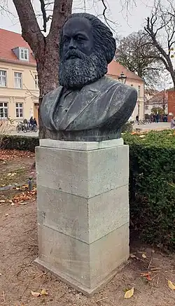 Karl Marx, Neuruppin