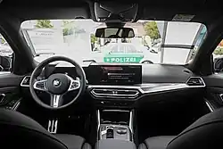 LCI-Cockpit mit Widescreen Display