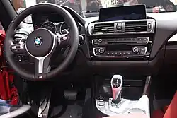 Armaturenbrett, mit Sportlenkrad