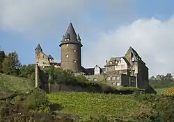 Burg Stahleck von Südosten