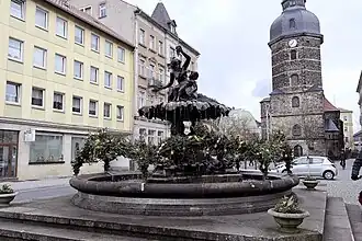 Sendig-Brunnen mit Osterschmuck, Bad Schandau