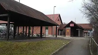 Neues Bahnhofsgebäude von der Straßenseite