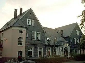 Empfangsgebäude des Bahnhofs. Wird heute als Gaststätte genutzt.