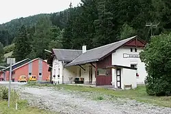 Bahnhof Thörl (vormals Aflenz) nach Abtragung der Gleise (Aug. 2003)