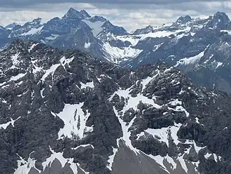 Balschtespitze mit Kreuzkarspitze vom Hochvogel (2592&nbsp;m)