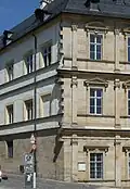 Wartesteine an der barock unvollendeten Neuen Residenz in Bamberg