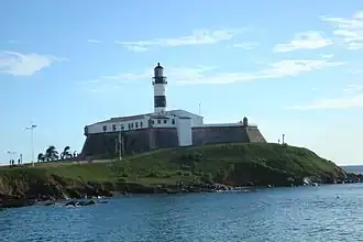Forte de Santo Antônio da Barra mit Leuchtturm