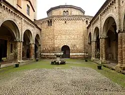 Entwickelte Technik im 10. u. 11.&nbsp;Jh.: Grabeskirche der Basilika Santo Stefano in Bologna