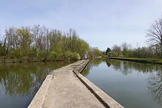 Marne-Rhein-Kanal und Mole des ehemaligen Hafens