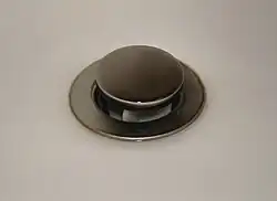 Exzenterstopfen eines Waschbeckens, der mit einer Hebelmechanik bedient wird