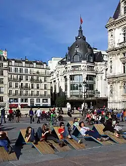 Bazar auf dem Place de l’Hôtel de Ville