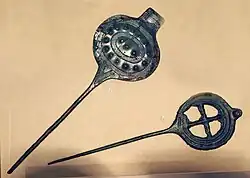 Scheiben- und Radnadel vom Hof Grauen