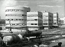 Blick 1946 westwärts über den Güterbahnhof Tel Aviv und den Rechov ha-Rakkevet auf den Beit Hadar