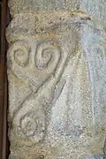 Rechtes Kapitell am romanischen Portal
