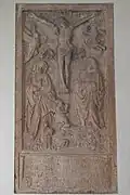 Grabstein mit Kreuzigungsszene